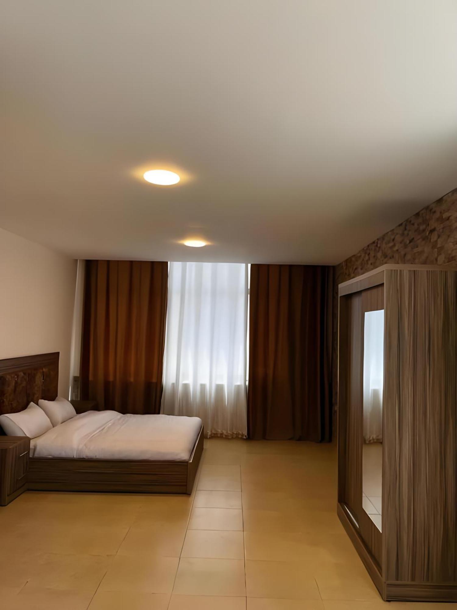 Rayan Hotel Apartments 암만 외부 사진